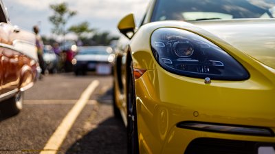 Racing Yellow